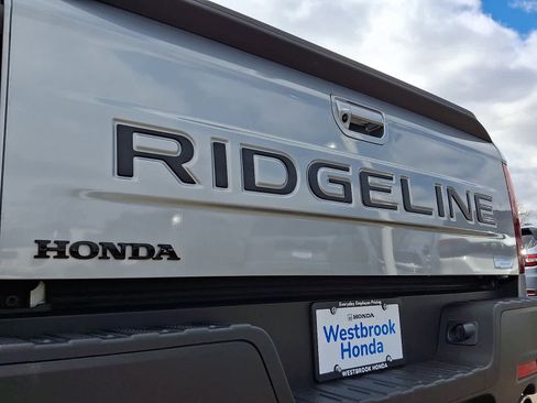 Certified 2025 Honda Ridgeline RTL+ image 31