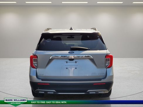 Certified 2023 Ford Explorer XLT w/ Equipment Group 202A AWD/4WD image 5