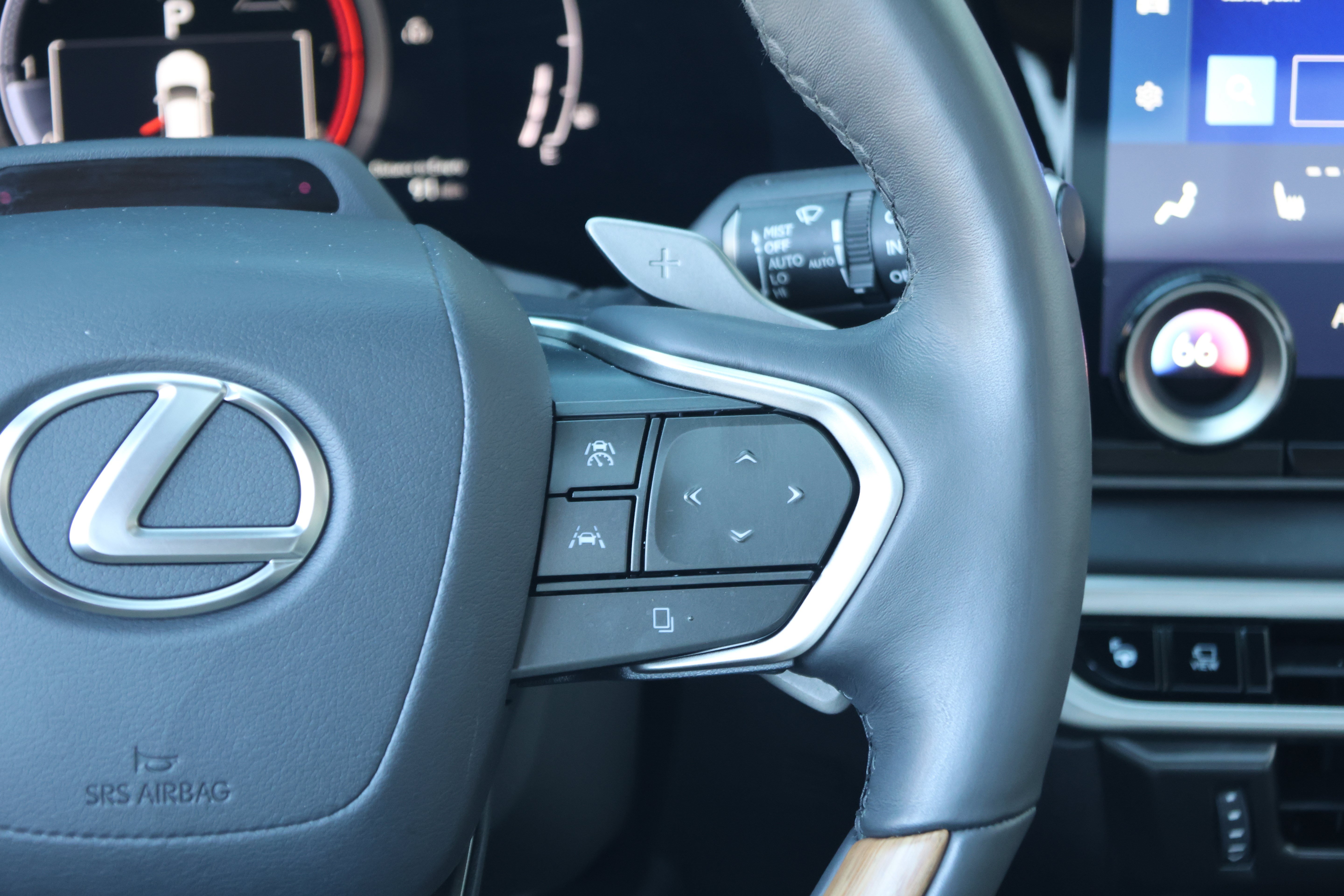 Used 2024 Lexus RX 350 Premium Plus w/ Convenience Package FWD image 31