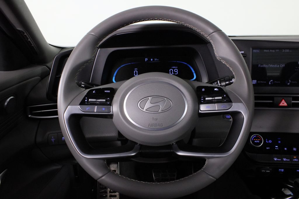 Certified 2025 Hyundai Elantra Sport FWD image 10