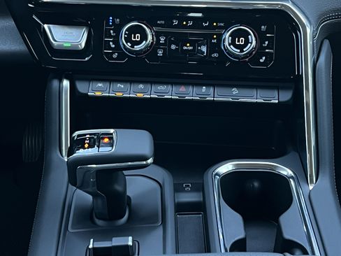 New 2026 GMC Sierra 1500 Denali w/ Technology Package image 16