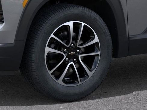 New 2026 Chevrolet TrailBlazer LT w/ LT Cold Weather Package FWD image 10