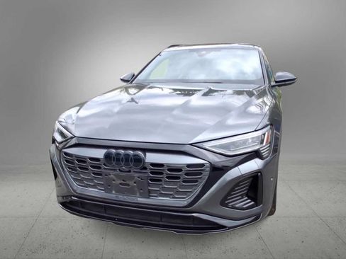 Certified 2024 Audi Q8 e-tron Prestige AWD/4WD image 3