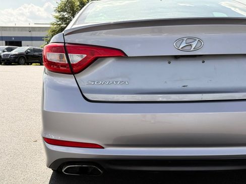 Used 2015 Hyundai Sonata Sport w/ Option Group 03 FWD image 9