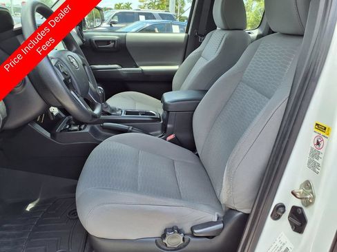 Used 2017 Toyota Tacoma SR AWD/4WD image 21