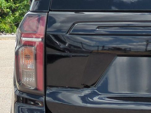Used 2023 Chevrolet Tahoe Z71 w/ Luxury Package AWD/4WD image 47