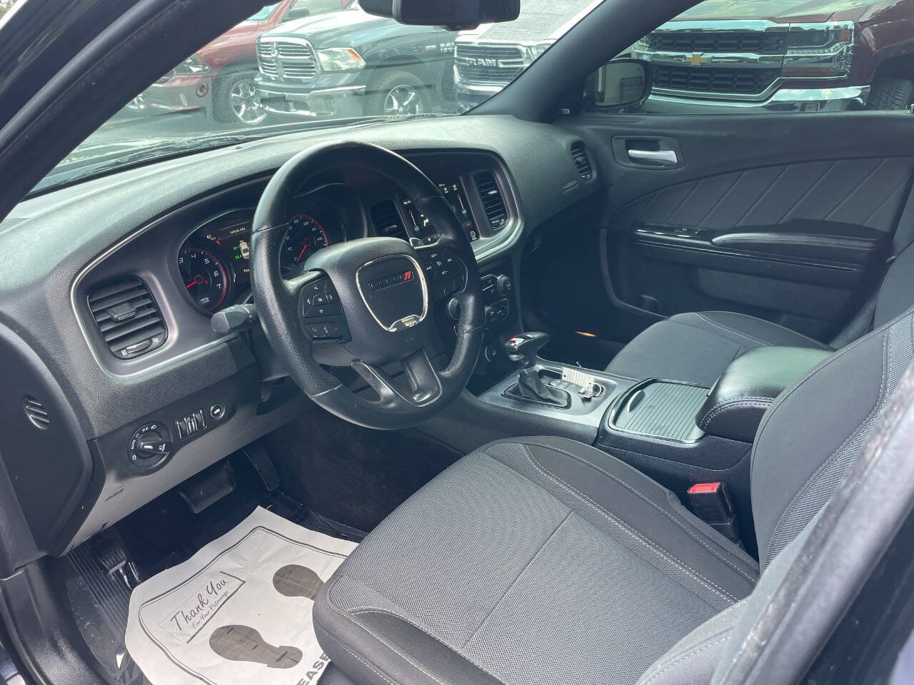 Used 2017 Dodge Charger R/T w/ Navigation & Travel Group RWD image 10