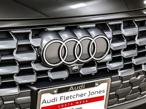 New 2025 Audi Q5 Prestige image 13