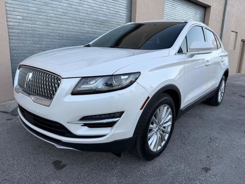 Used 2019 Lincoln MKC Premiere image 8