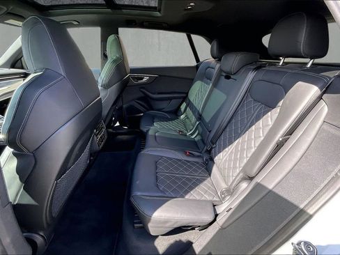 Used 2024 Audi SQ8 Premium Plus AWD/4WD image 22
