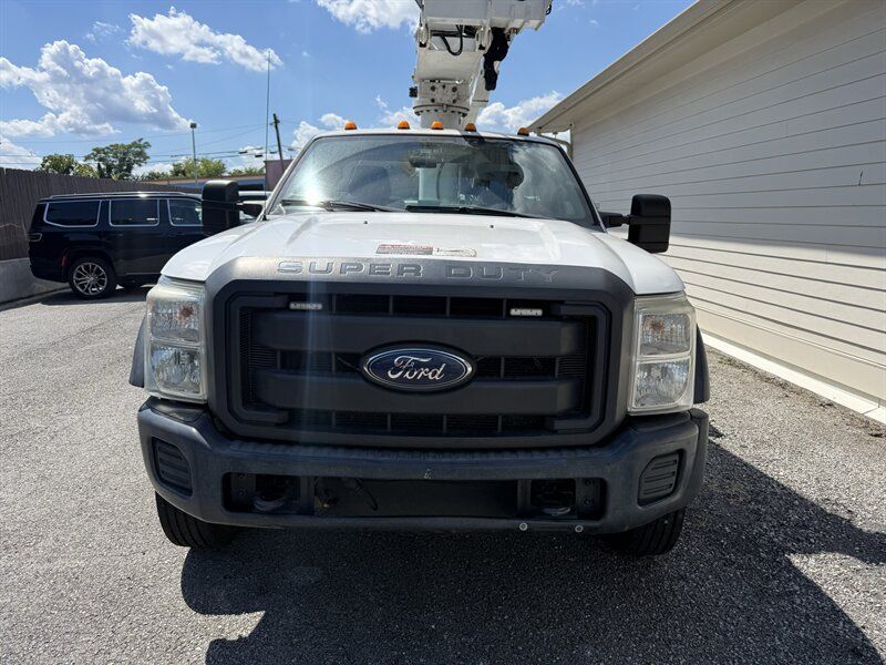 Used 2016 Ford F550 2WD Regular Cab Super Duty image 4