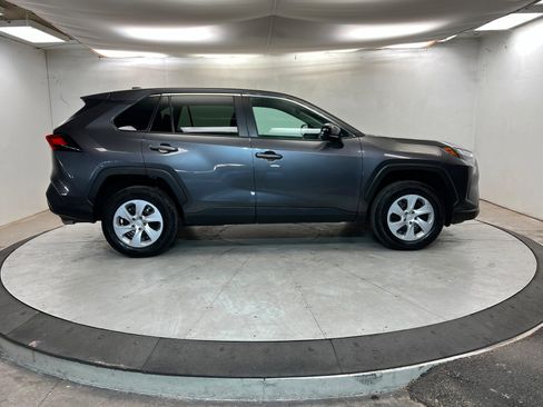 Used 2024 Toyota RAV4 LE image 7