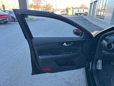 Used 2021 Kia Forte GT-Line w/ GT-Line Premium Package image 29