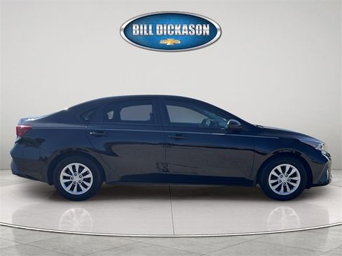 Used 2022 Kia Forte Sedan image 9