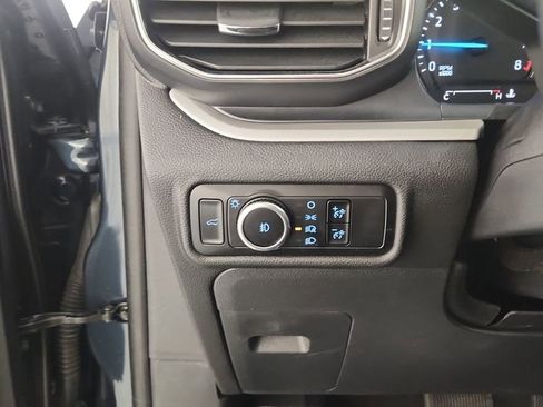 Used 2023 Ford Explorer XLT w/ Equipment Group 202A image 25