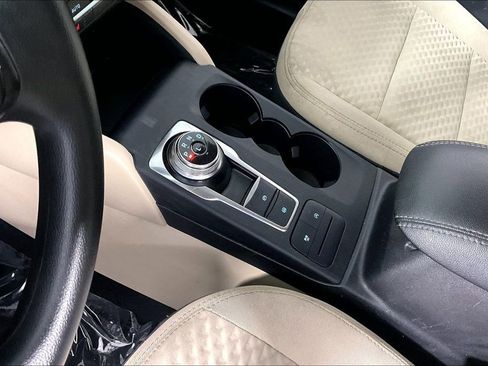 Used 2020 Ford Escape SE AWD/4WD image 16