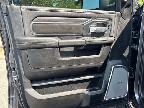 Used 2025 RAM 3500 Laramie AWD/4WD image 13