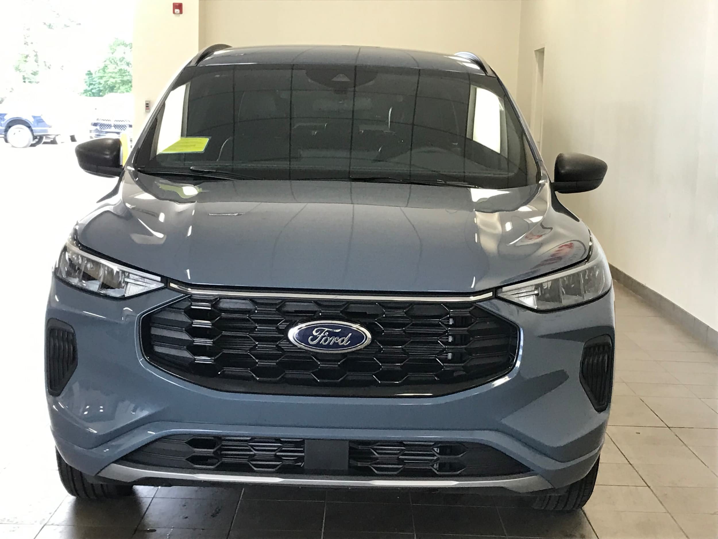 Used 2024 Ford Escape ST-Line w/ Tech Pack #1 AWD/4WD image 3