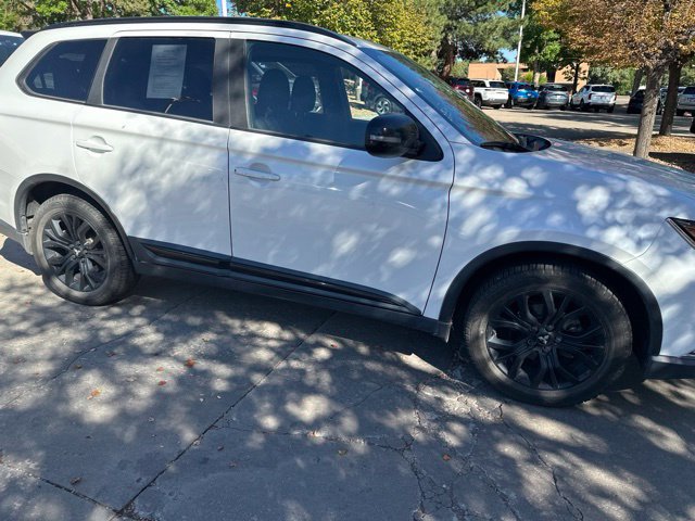 Used 2018 Mitsubishi Outlander ES AWD/4WD image 6