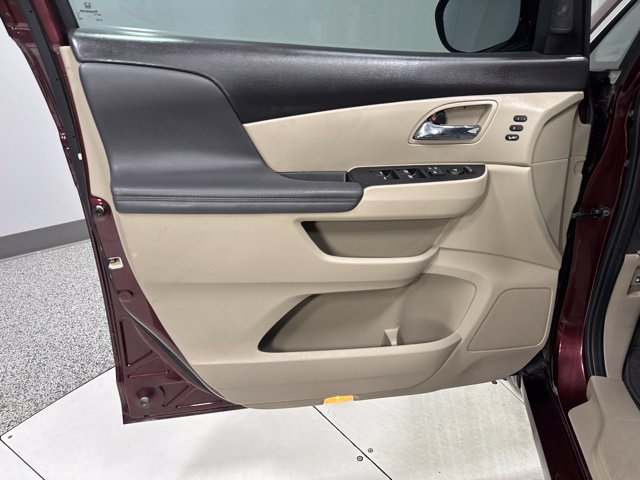 Used 2017 Honda Odyssey Touring Elite image 13