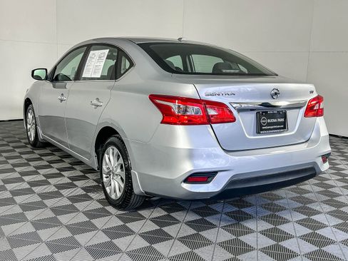 Used 2018 Nissan Sentra SV image 6