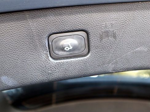 Used 2024 Ford Edge Titanium image 24