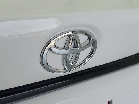 Used 2026 Toyota Corolla LE image 9