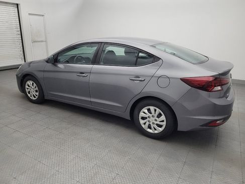 Used 2020 Hyundai Elantra SE w/ Cargo Package (C1) FWD image 3