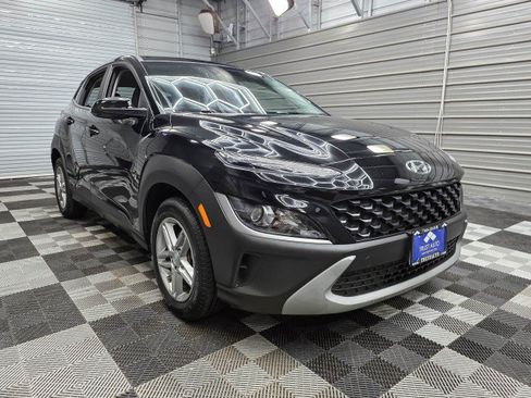 Used 2023 Hyundai Kona SE FWD image 5