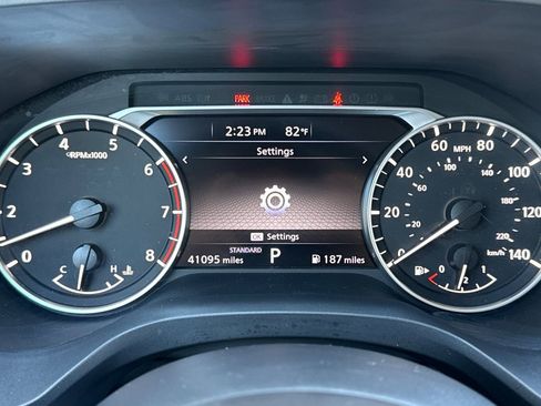 Used 2023 Nissan Rogue SV FWD image 28