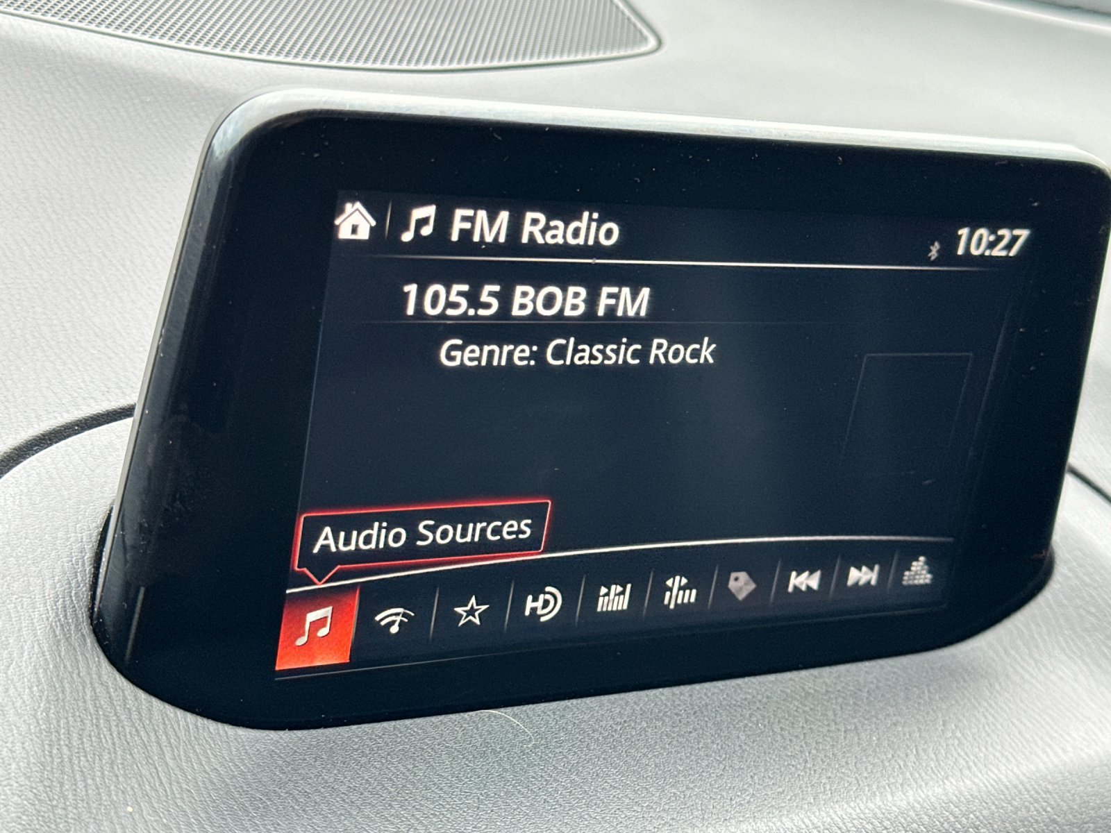 Used 2018 MAZDA MAZDA3 Touring FWD image 18