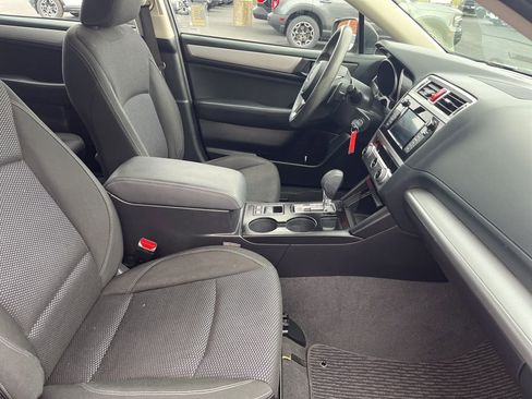Used 2018 Subaru Outback 2.5i image 10
