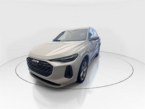 New 2025 Audi Q5 Premium Plus image 4