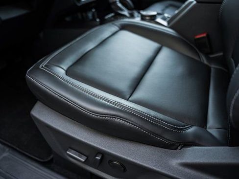 New 2025 Ford Bronco Outer Banks w/ Sasquatch Package image 45