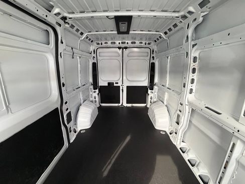 New 2026 RAM ProMaster 2500 w/ Convenience Group FWD image 25