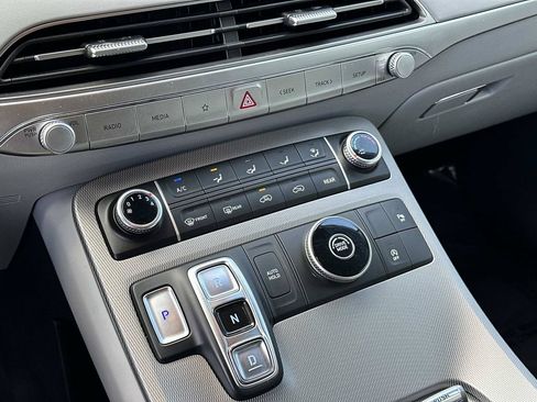 Used 2021 Hyundai Palisade SE FWD image 14