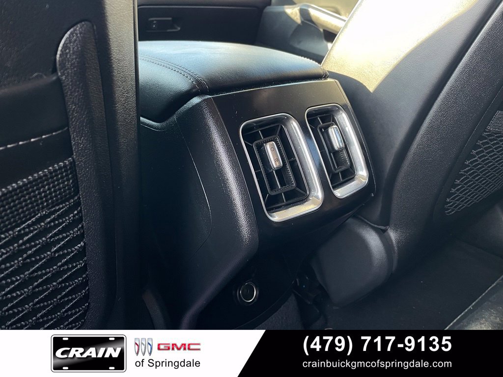 Used 2025 Kia Sorento S AWD/4WD image 25