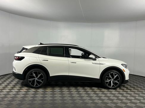 Used 2024 Volkswagen ID.4 Pro S image 5