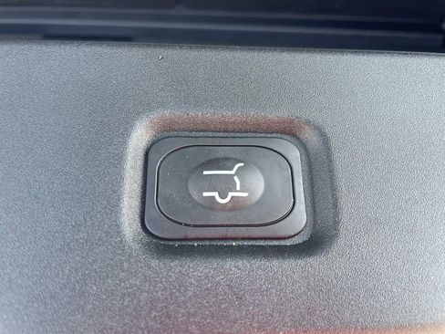 Used 2026 Ford Expedition Active image 13