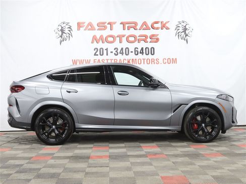 Used 2024 BMW X6 M60i AWD/4WD image 4