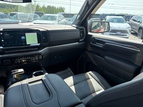 Certified 2022 Chevrolet Silverado 1500 RST w/ Convenience Package II AWD/4WD image 28