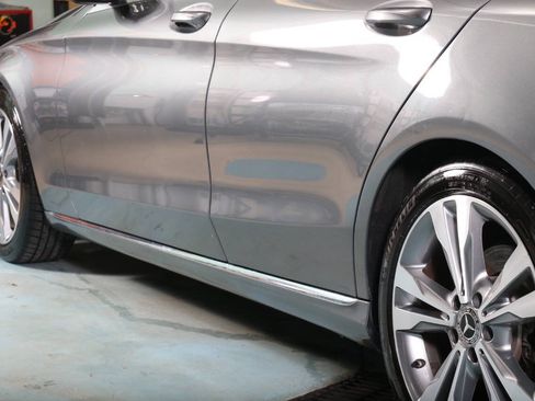 Used 2018 Mercedes-Benz C 300 Sedan image 16