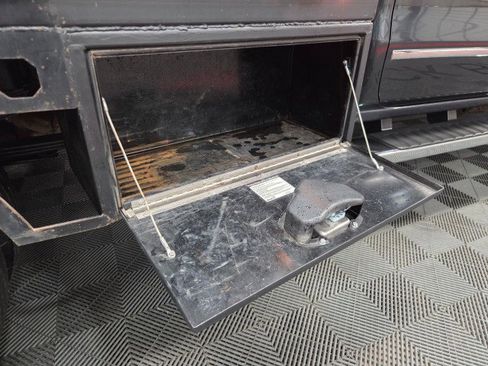 Used 2019 Chevrolet Silverado 3500 LTZ w/ Duramax Plus Package image 33