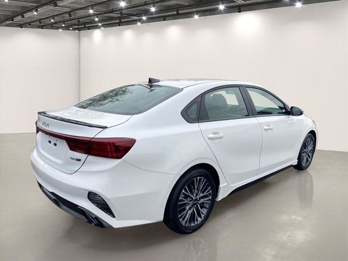 Used 2023 Kia Forte GT-Line FWD image 8