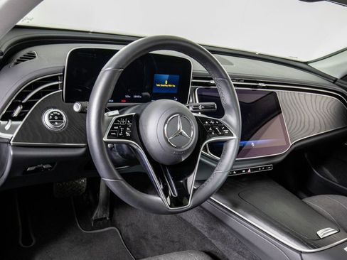 Used 2024 Mercedes-Benz E 450 4MATIC Sedan image 17