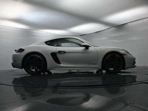 Used 2025 Porsche 718 Cayman GT4 image 46