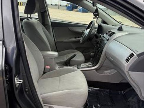 Used 2010 Toyota Corolla LE image 12