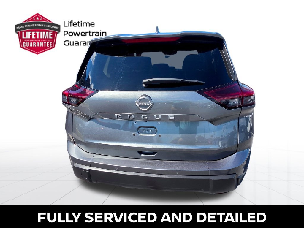 Certified 2026 Nissan Rogue SV FWD image 9