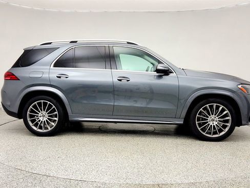 Used 2024 Mercedes-Benz GLE 450 4MATIC w/ AMG Line Exterior image 4