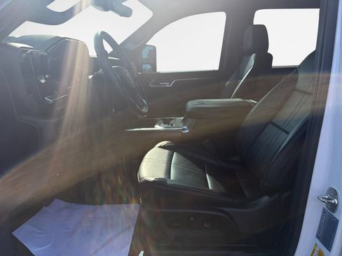 Certified 2025 Chevrolet Silverado 2500 High Country w/ Technology Package AWD/4WD image 12